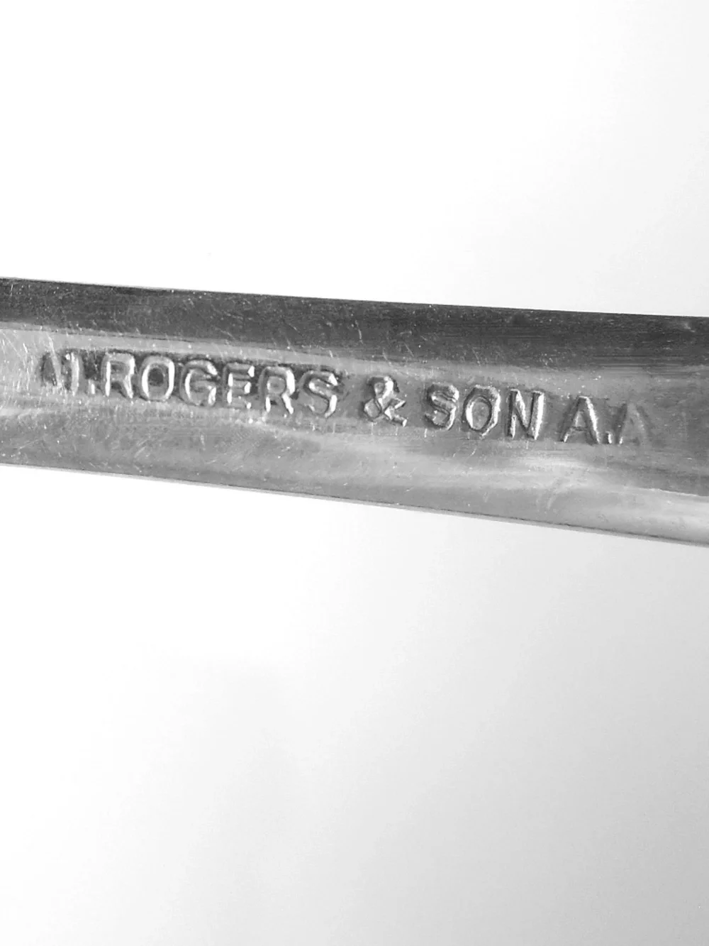 Rare VTG Wm Rogers & Son AA Silverplate Floral Beaded ESSEX Serving Meat Fork 9